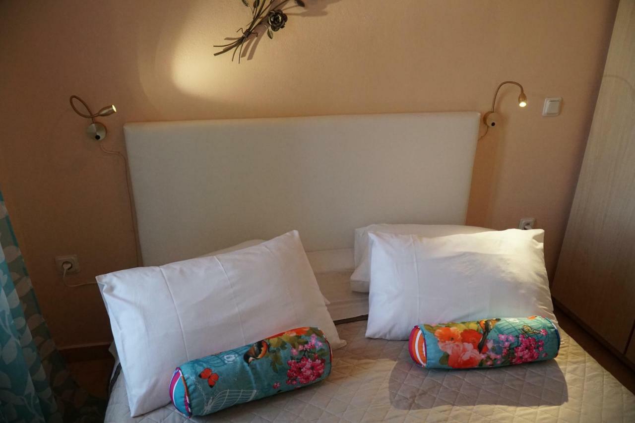 Gialos Apartment *