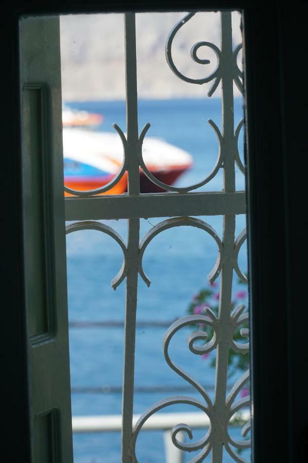 Apartment Gialos Symi